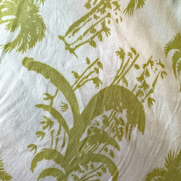 Palm tree tropical print sundress in lime green - Picture 3 of 10